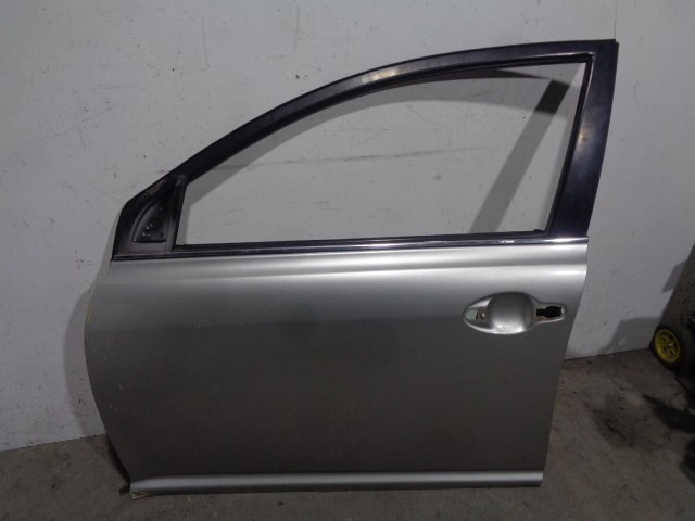 Drzwi przednie lewe 6700205050 TOYOTA