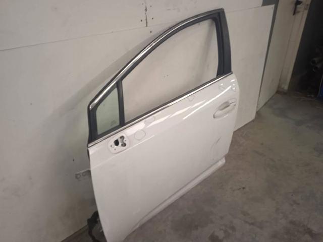 Drzwi przednie lewe Toyota Avensis 3 T27