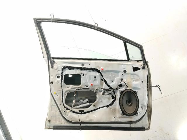 Drzwi przednie lewe Toyota Avensis 3 T27