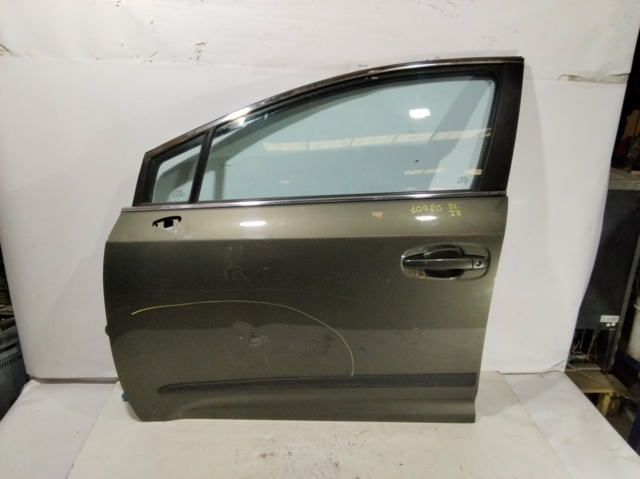 Drzwi przednie lewe Toyota Avensis 3 T27