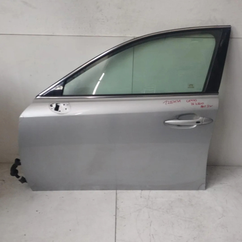 Drzwi przednie lewe 6700253050 TOYOTA