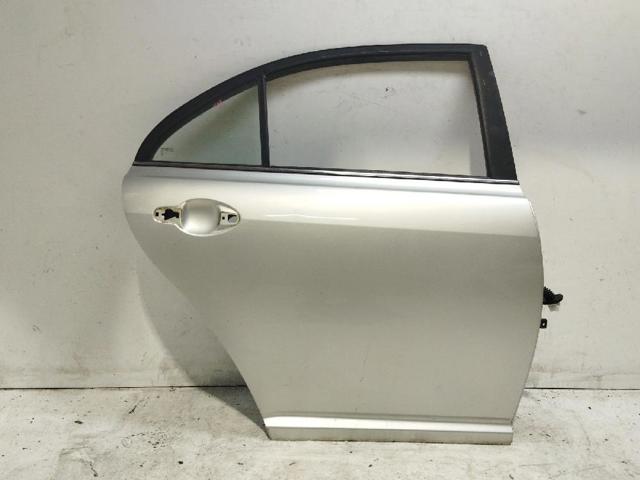 Drzwi tylne prawe 6700305110 TOYOTA