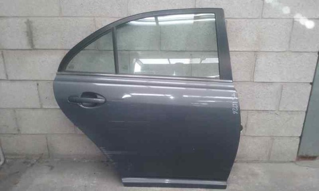 Drzwi tylne prawe 6700305110 TOYOTA
