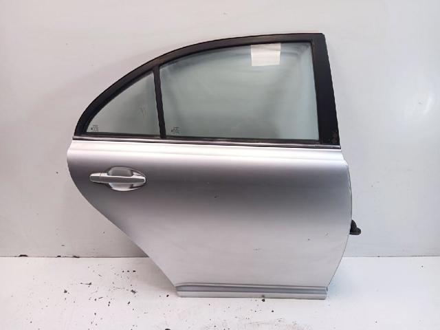 Drzwi tylne prawe 6700305110 TOYOTA