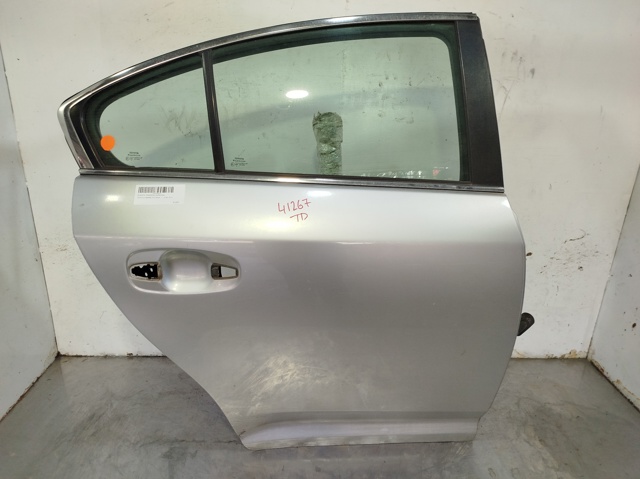 Kupić  Avensis  T27