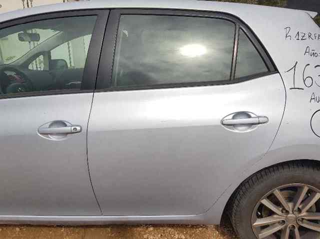 Drzwi Toyota Auris