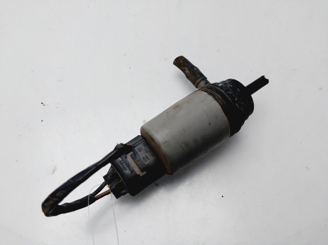 Pompka spryskiwacza szyby przedniej 67126934159 BMW