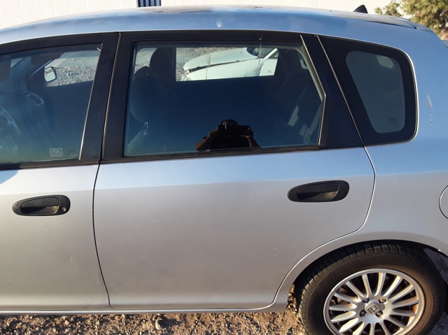 Drzwi tylne lewe Honda Civic 7 EU, EP, EV