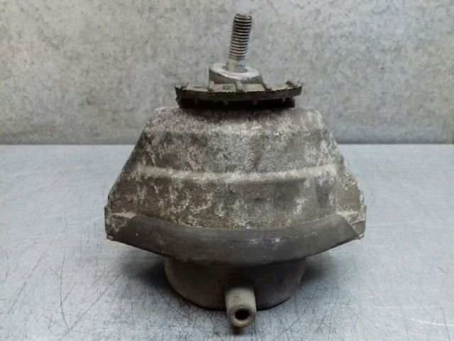 Poduszka (podpora) silnika prawa 6761092 BMW