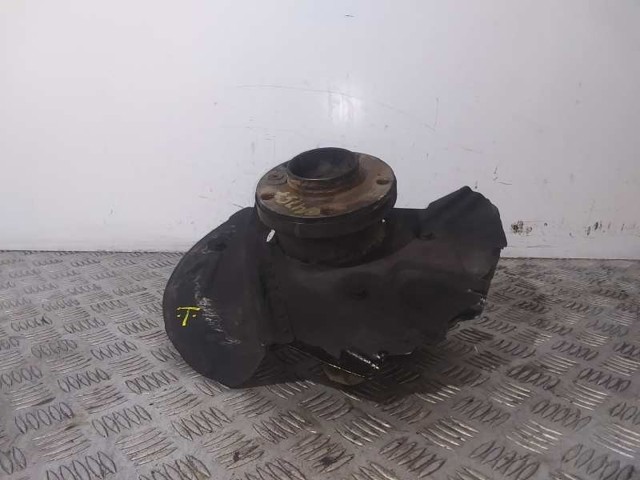 Czop (zwrotnica) przedni lewy 6761575 BMW