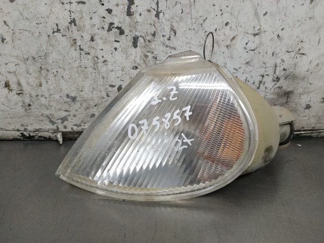 Kierunkowskaz lewy 67625930 RENAULT