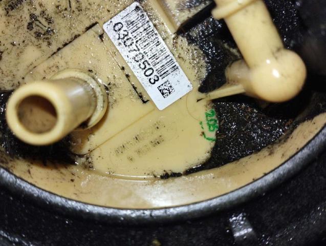 Czujnik poziomu paliwa w zbiorniku 6763888 BMW