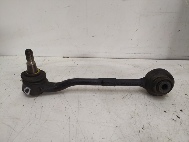 6768989 BMW