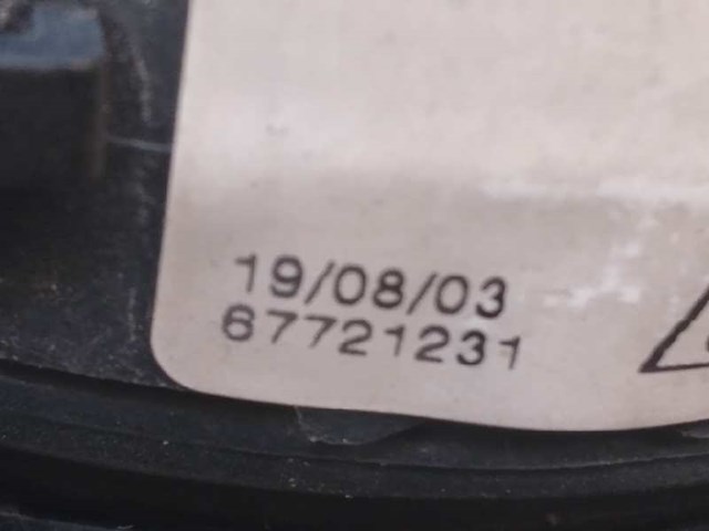 Lampa przeciwmgielna lewa/prawa Suzuki Swift 2 AH, AJ