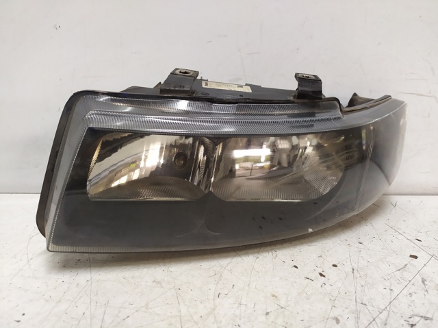 Reflektor lewy 67742691 VAG