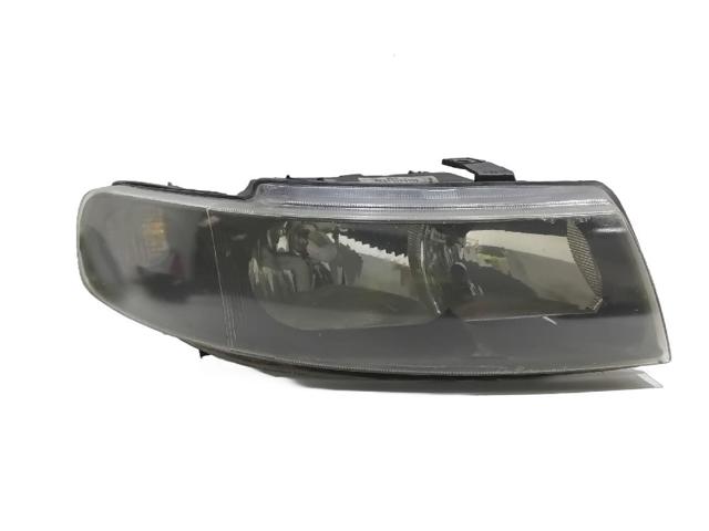 Reflektor prawy 67742701 VAG