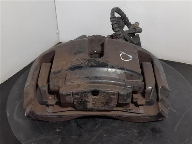 Zacisk hamulcowy przedni prawy 6786818 BMW