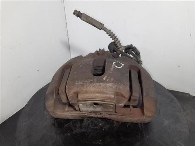 Zacisk hamulcowy przedni prawy 6792690 BMW