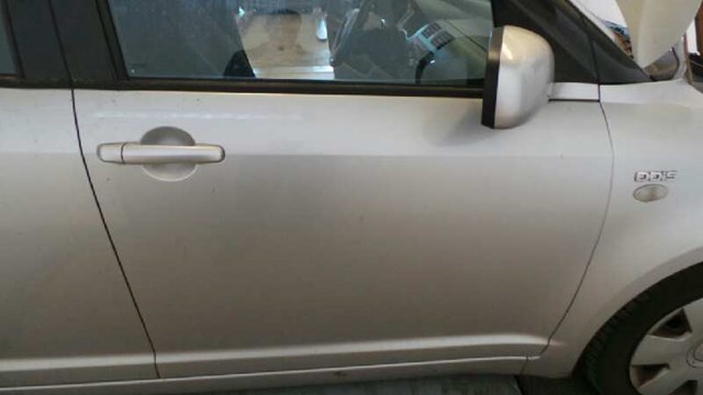Drzwi przednie prawe 6800162J00 SUZUKI