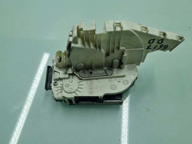 Zamek drzwi przednich prawych 68164358AB CHRYSLER