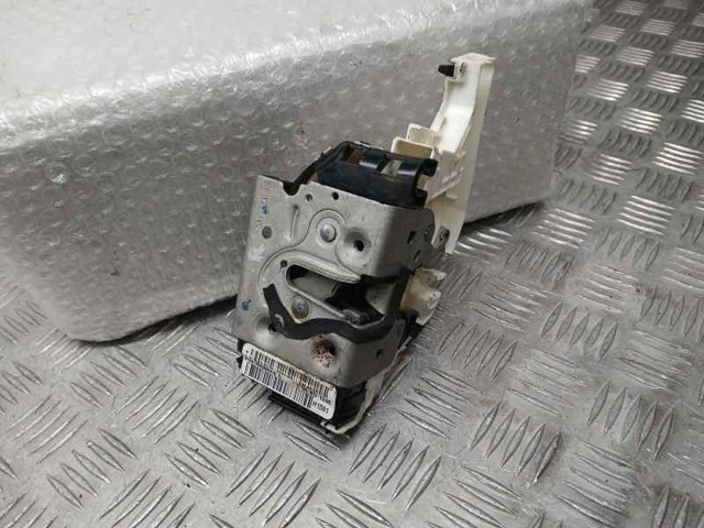 Zamek drzwi przednich prawych 68164358AB CHRYSLER