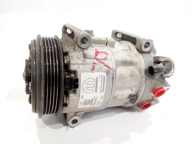 Sprężarka klimatyzacji 68245073AA CHRYSLER