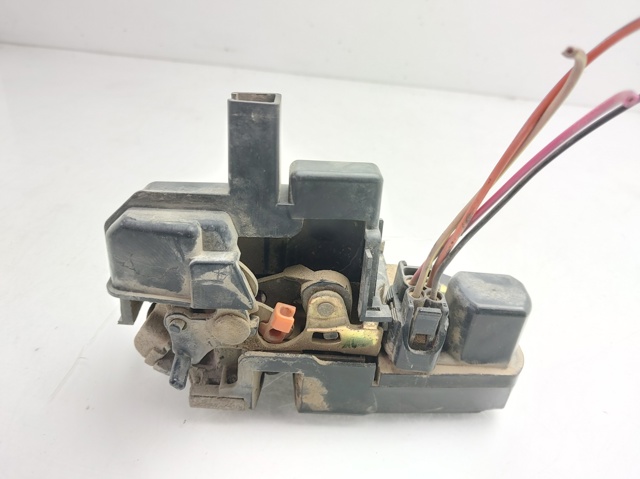 Zamek drzwi tylnych prawych 68268218AA CHRYSLER