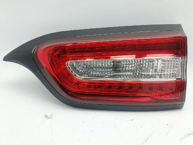 Lampa zespolona tylna prawa wewnętrzna 68330344AA CHRYSLER