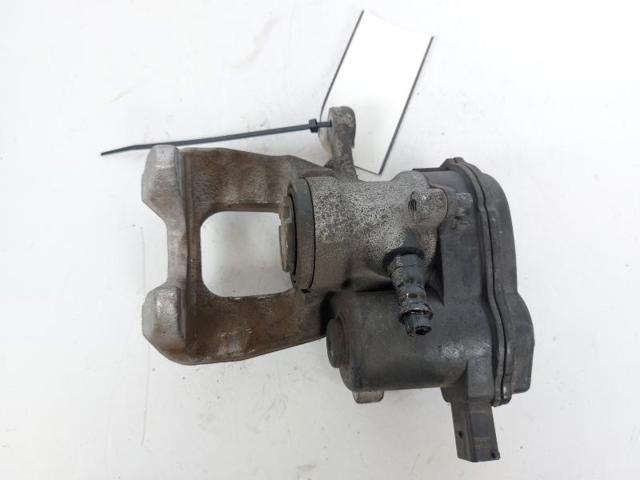 Zacisk hamulcowy tylny prawy 68338708AA CHRYSLER