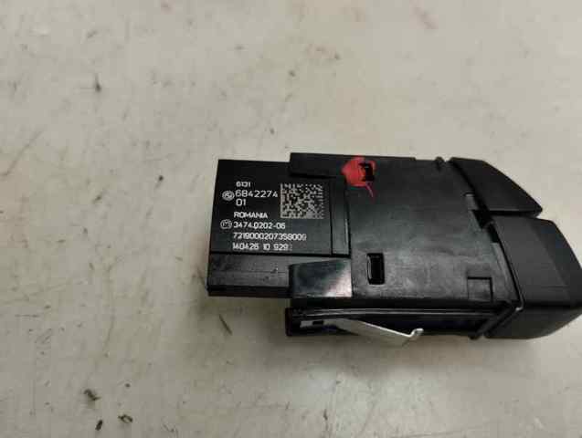 Przycisk włączania światła awaryjnego 6842274 BMW