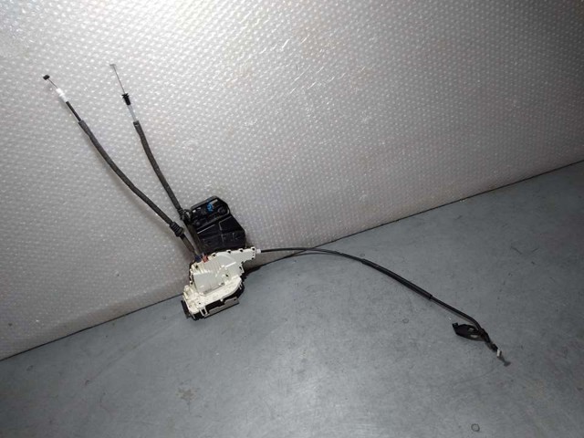Zamek drzwi tylnych prawych 68466852AA CHRYSLER