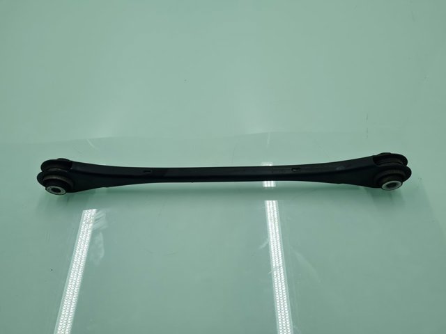 Wahacz zawieszenia tylnego poprzeczny 6879659 BMW