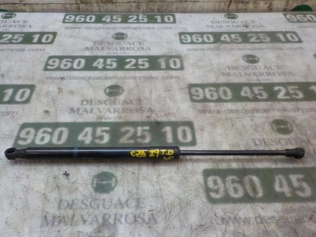 Amortyzator klapy bagażnika (3/5 drzwi-tylnych) 689500W641 TOYOTA