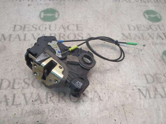 Zamek drzwi przednich prawych 6903002161 TOYOTA