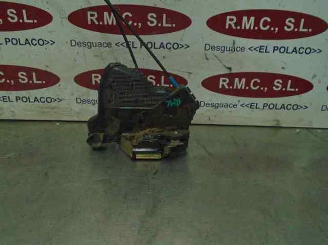 Zamek drzwi przednich prawych 6903002162 TOYOTA