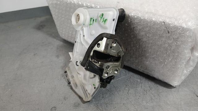 Zamek drzwi przednich prawych 6903002521 TOYOTA