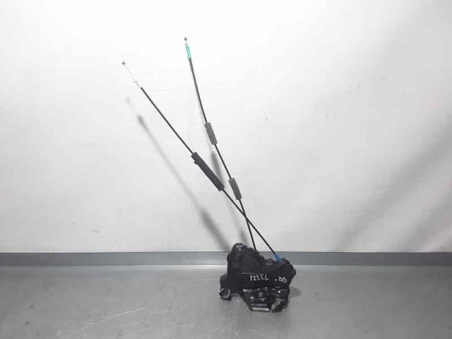 Zamek drzwi przednich prawych 6903005130 TOYOTA