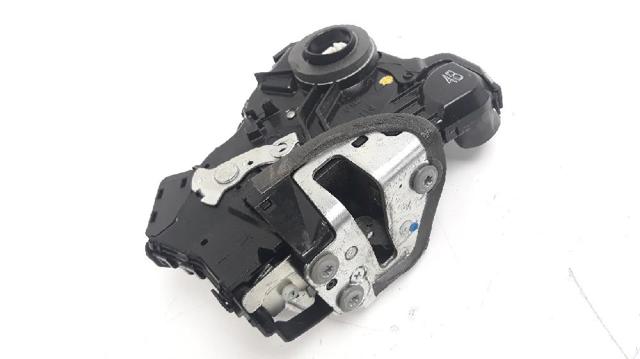Zamek drzwi przednich prawych 6903005130 TOYOTA
