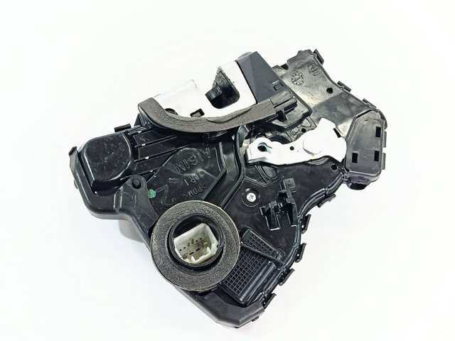 Zamek drzwi przednich prawych 6903005130 TOYOTA