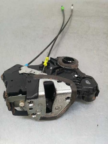 Zamek drzwi przednich prawych 6903005130 TOYOTA