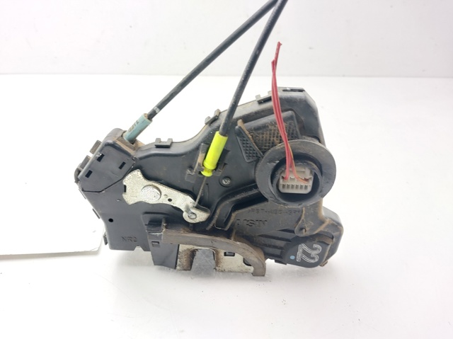 Zamek drzwi przednich prawych 690300K070 TOYOTA