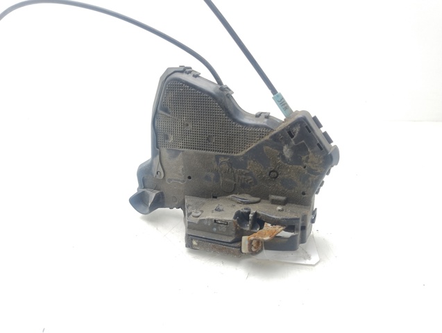 Zamek drzwi przednich prawych 690300K070 TOYOTA