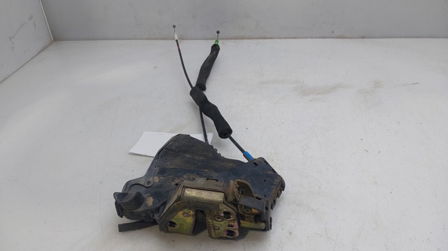 Zamek drzwi przednich prawych 6903033272 TOYOTA