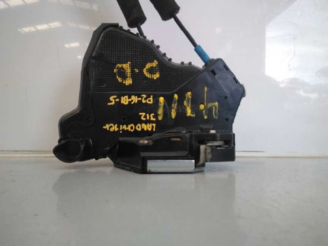 Zamek drzwi przednich prawych 6903033272 TOYOTA
