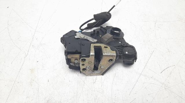 Zamek drzwi przednich prawych 6903033272 TOYOTA