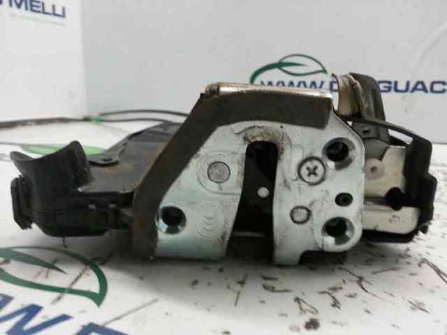 Zamek drzwi przednich prawych 6903042221 TOYOTA