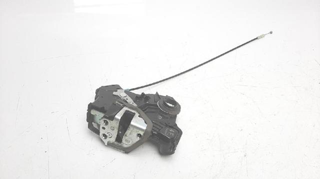 Zamek drzwi przednich prawych 6903042221 TOYOTA
