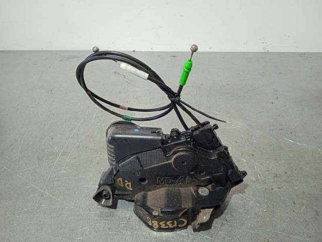 Zamek drzwi przednich prawych 6903047081 TOYOTA