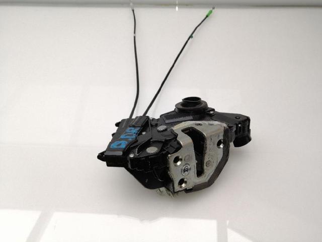 Zamek drzwi przednich prawych 6903047081 TOYOTA