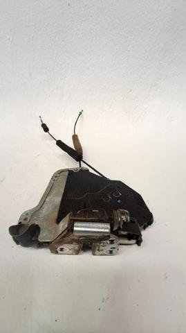 Zamek drzwi przednich prawych 6903053090 TOYOTA